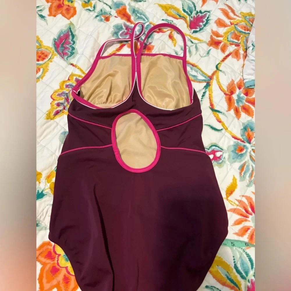 Lands End Size 6 Maroon Pink One Piece Swimsuit Bathing Underwire Classic